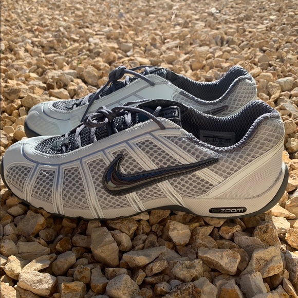 nike zoom fencer